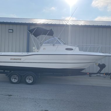 2000 Sea Master 2388 Walk Around