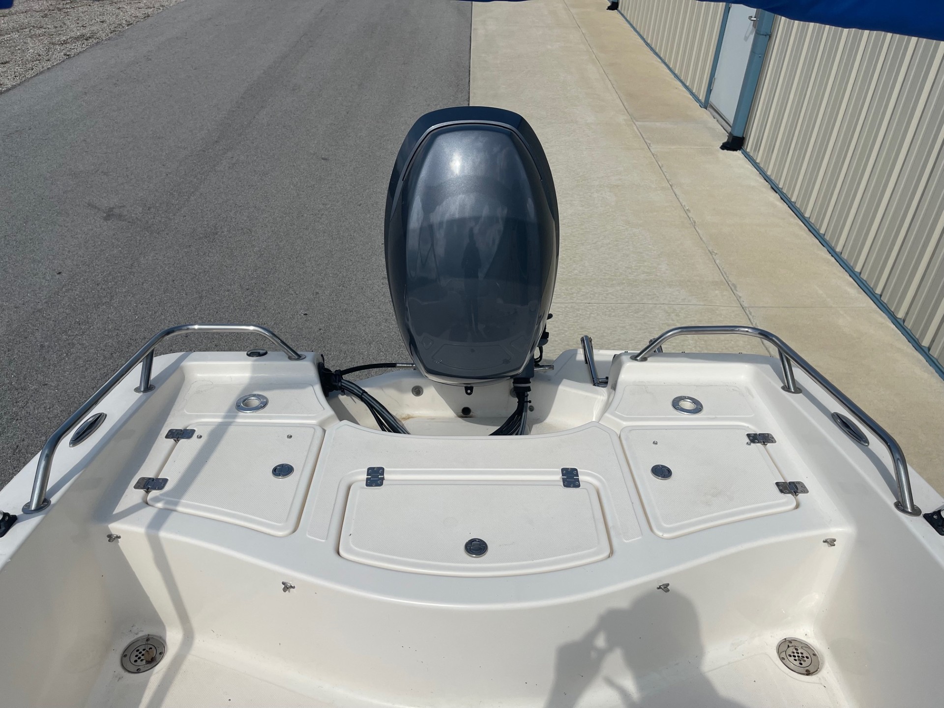 f3061e00-793a-41db-b1a4-994e2460f960