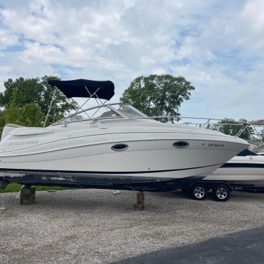 2009 Four Winns V258